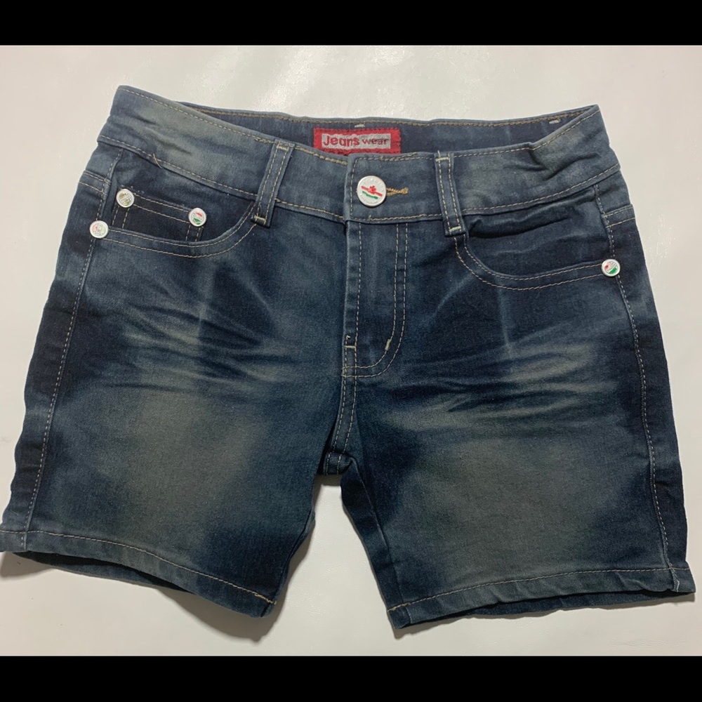 Jeans wear denim shorts, junior size